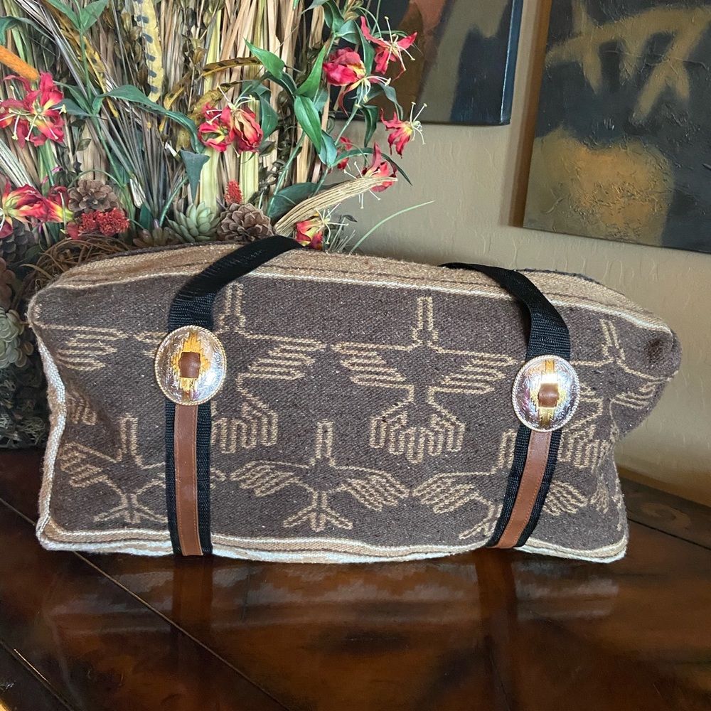 Southwestern Saddle Blanket duffle with fringe - Picture 4 of 6